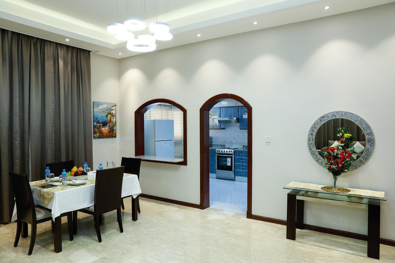 Ruru Tower Aparthotel Manama Eksteriør bilde